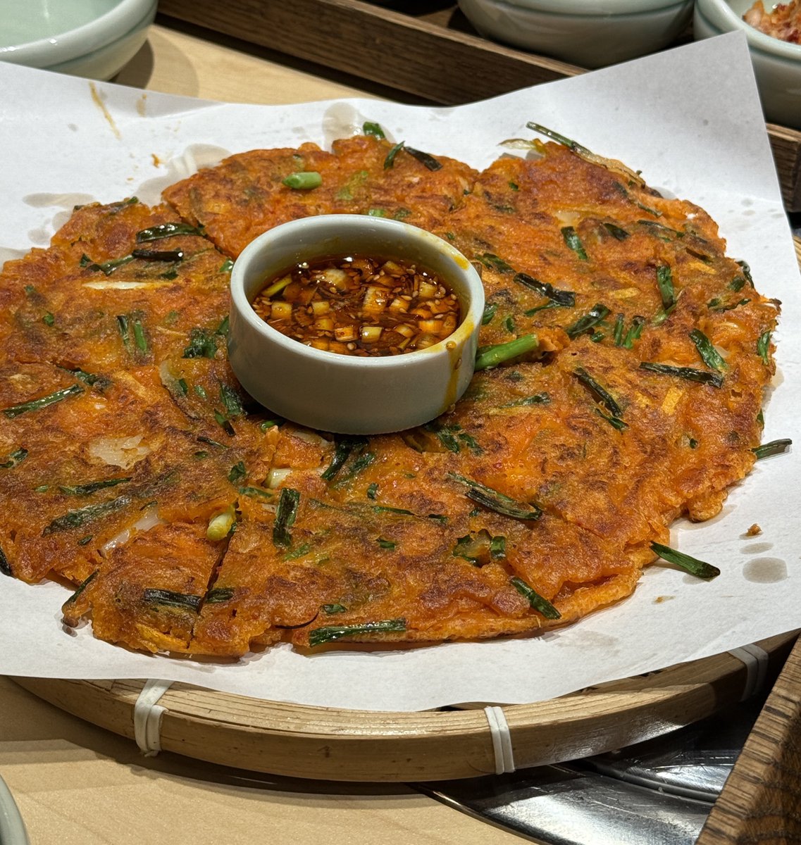 을지로입구/명동 한식왕비집
육회비빔밥, 눈꽃치즈 계란찜, 김치전