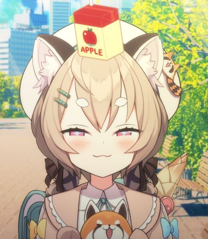 komachipanko's tweet image. Irl vs Vtuber 💚⚡️