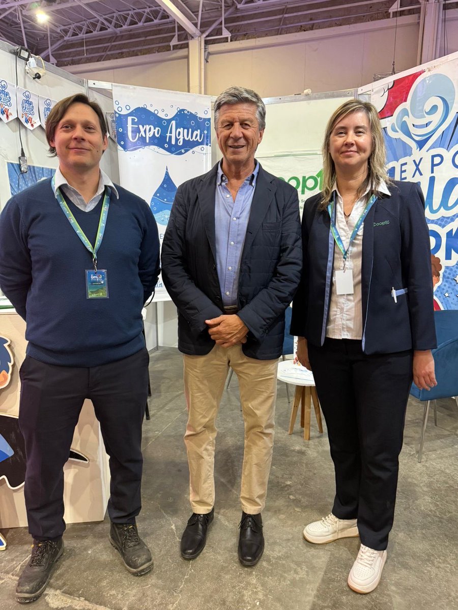 EN LA INAUGURACIÓN DE LA EXPO INDUSTRIAL DE COMODORO

Acompañé la inauguración de la 11° Expo Industrial, Comercial e Innovación Tecnológica <a href="/_ExpoIndustrial/">Expo Industrial CR</a> en el Predio Ferial de Comodoro Rivadavia y con organización de la Agencia Comodoro Conocimiento <a href="/conocimientoCR/">Comodoro Conocimiento</a>.