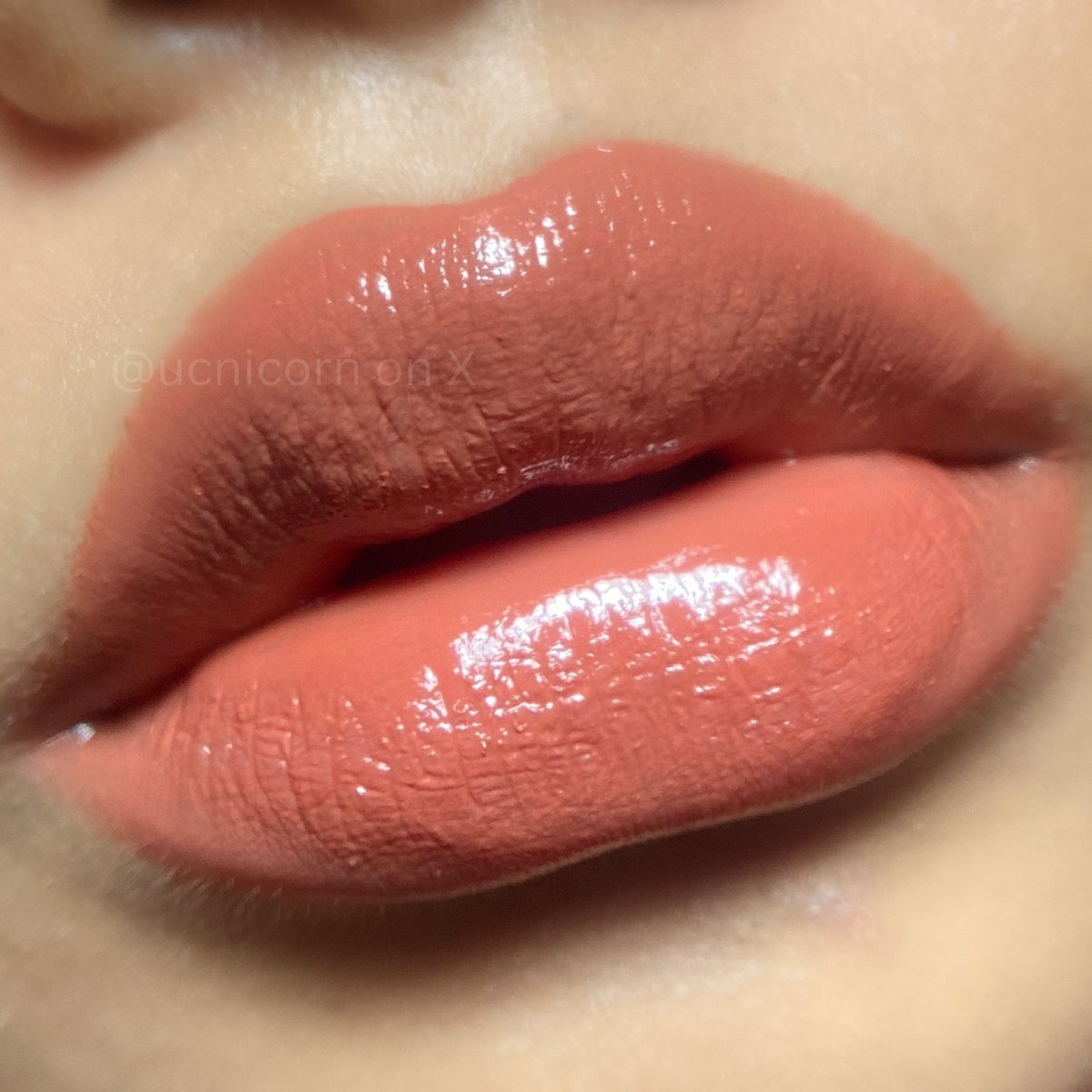 dry lips? NAH! this tinted lip balm keeps my lips juicy 24/7✨😙