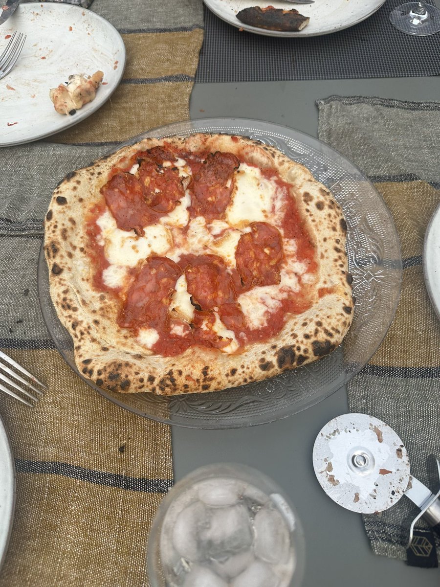 Dans l’intervalle j’ai quand même appris à faire des pizzas