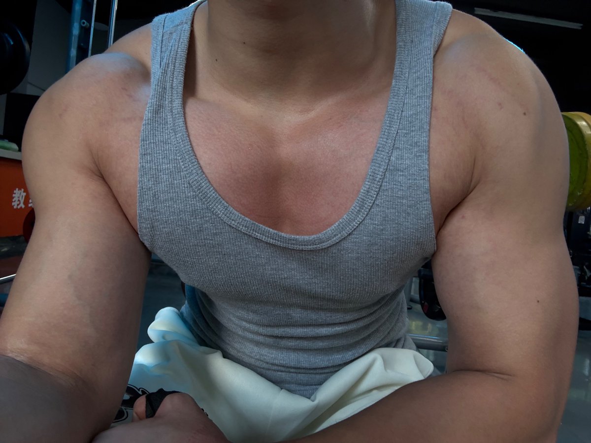 Stan4yop's tweet photo. 🏋️ https://t.co/5FxNn1P6Q2