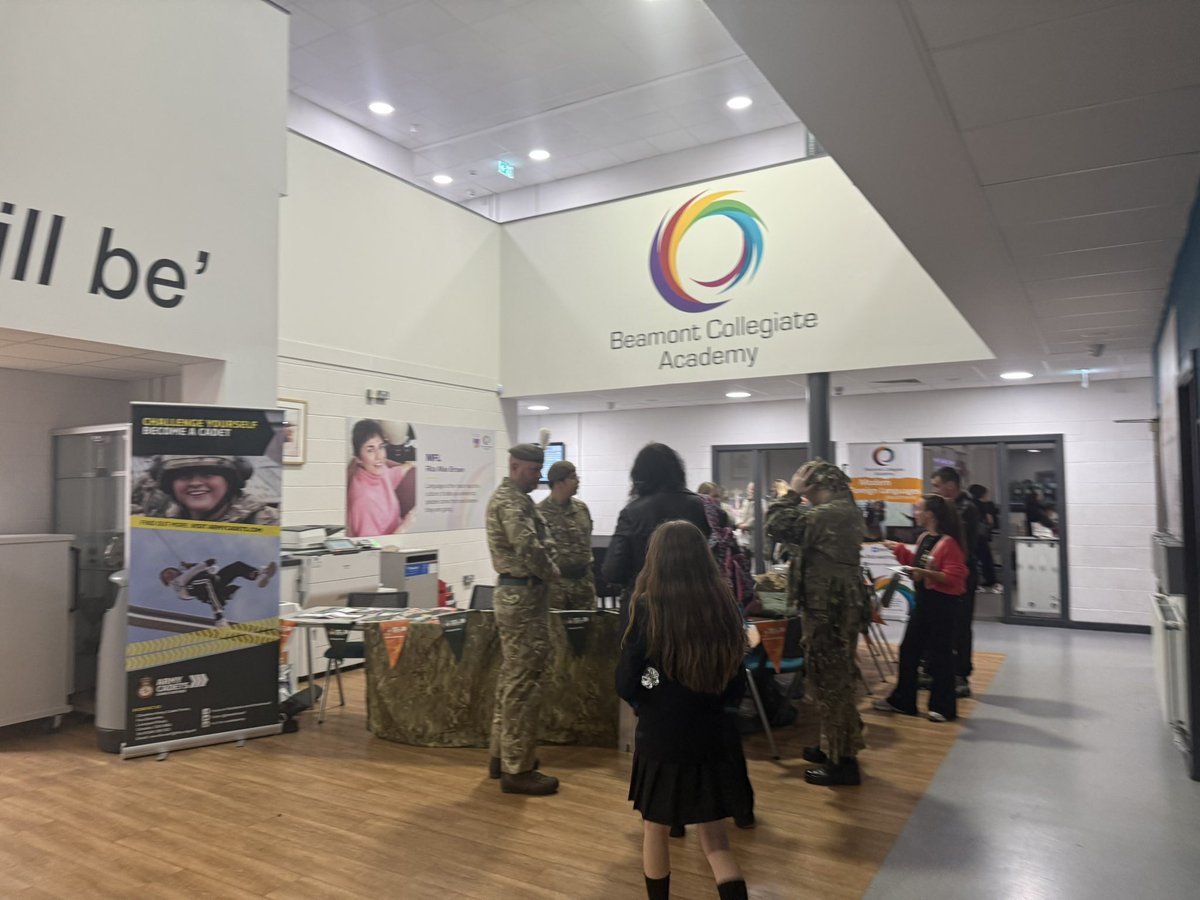 Huge thanks to everyone who came to our 2 October Open Evening - families, future students, our amazing staff and student ambassadors. You were fantastic! 🎉

Daytime tours available, please do get in touch.
Applications close 31 October.