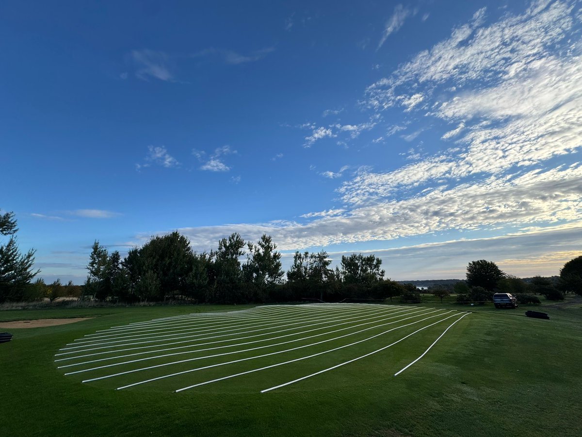 DjukeLtd's tweet photo. A few snaps from this weeks install of @hydrowick into 5 greens at Rutland Water Golf Club
#sportsturf #golf #golfclub #rutlandwater #hydrowick #djuke #djukeltd #drainage #sportsturfdfrainage https://t.co/mFthYia3JU