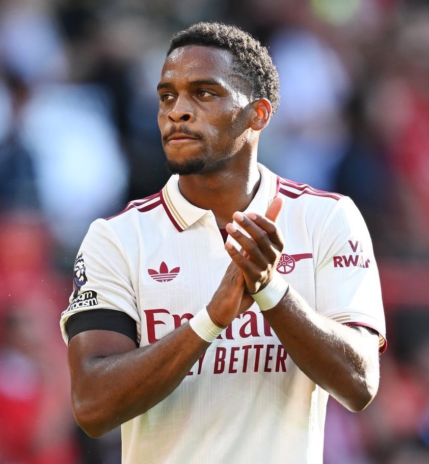 🚨 Arsenal have opened talks with Jurrien Timber over a new contract. Talks are at an early stage, but there is a will from all parties to reach an agreement to extend his stay at the club beyond his existing deal that expires in 2028. [<a href="/SamiMokbel_BBC/">Sami Mokbel</a>]