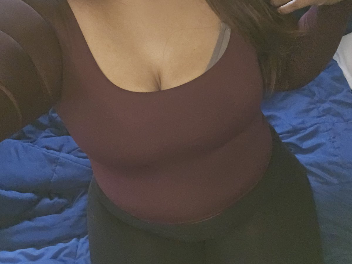 Babycheeks992's tweet image. New top 😏