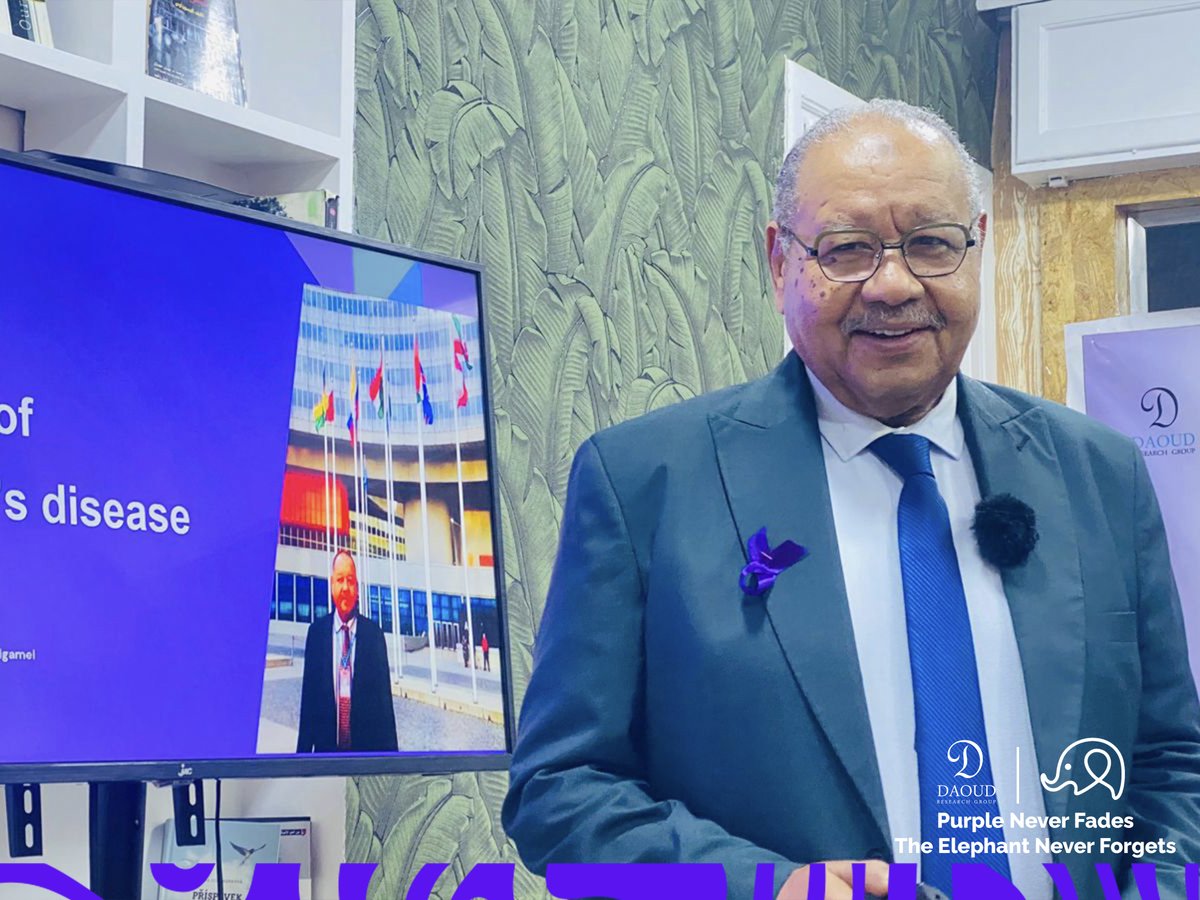 daoud_research's tweet photo. 📷 من الاحتفال باليوم العالمي للزهايمر مع برنامجنا: "Purple Never Fades, The Elephant Never Forgets" 📷📷
#DRG 📷
#DRG_MediaOffice
#DRG_AcademicOffice https://t.co/QK5HLKJS47