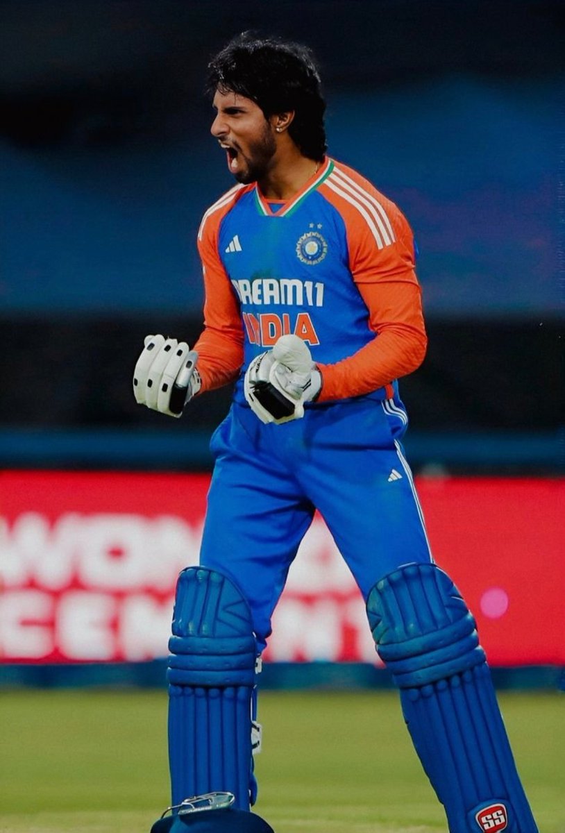 VishalY73709681's tweet image. India A were reeling at 17/3, but Tilak Varma stood firm with a magnificent 94. A display of supreme class and flawless technique on a challenging wicket against Australia A in 2nd unofficial ODI
#TilakVarma #INDAvAUSA #IndiaA #Cricket