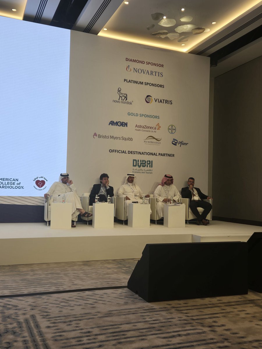 مشاركتنا في اجتماع جمعية القلب الامارتيه مع جمعية القلب الامريكيه ،، بالتوفيق للأخوة الاعزاء في مؤتمرهم السنوي <a href="/Falmutairi2018/">الدكتور فواز المطيري Dr Fawaz Almutairi</a> <a href="/SACIS_KSA/">SACIS</a> <a href="/Dralkutshan/">Dr. Raed Alkutshan MD, FSCAI رائد القطشان</a> <a href="/GisGulf/">Gulf Intervention Society - GIS</a>