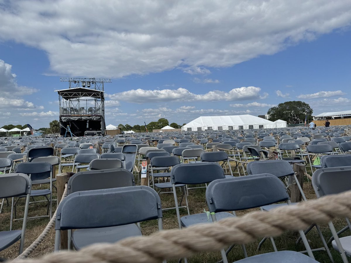DCRANGERFAN's tweet photo. Rested and Ready at Avett Moon. #topeka #avettmoon https://t.co/HSatYYOt3d