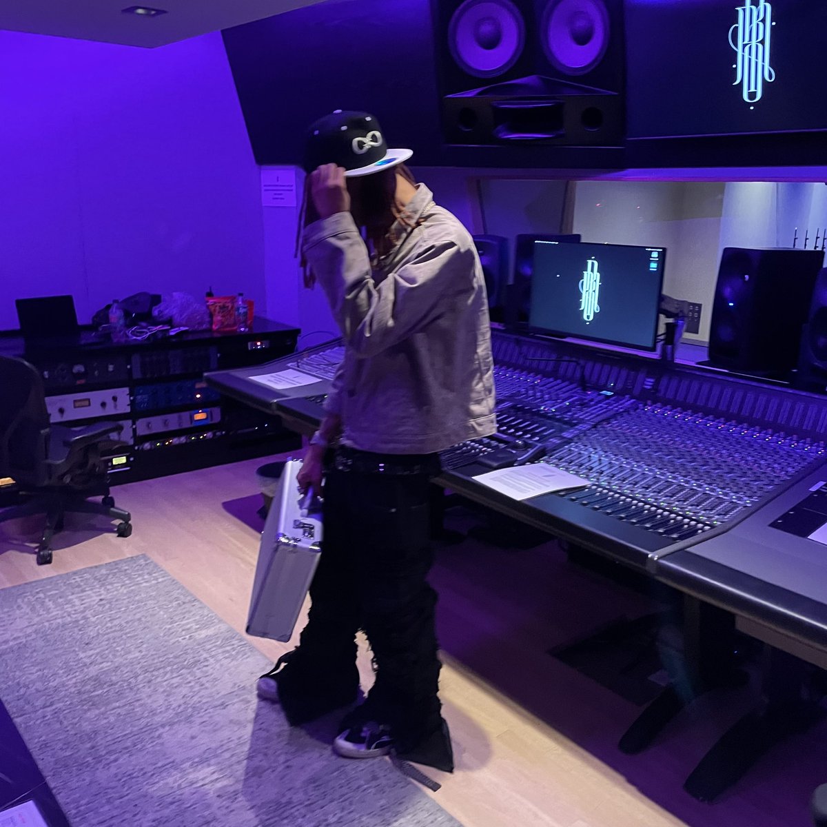 KA$HDAMI tweet media