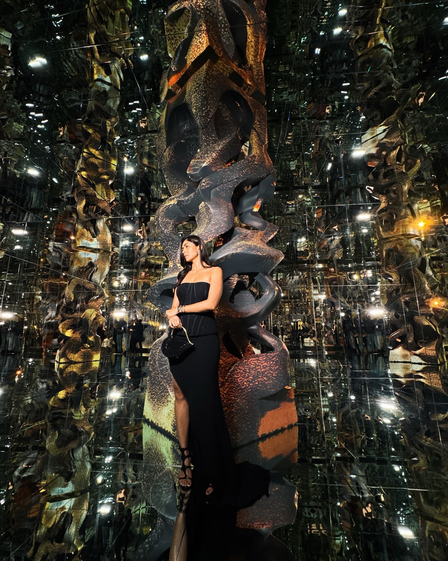 G2VZdOSbMAQ5z-e?format=jpg&name=large