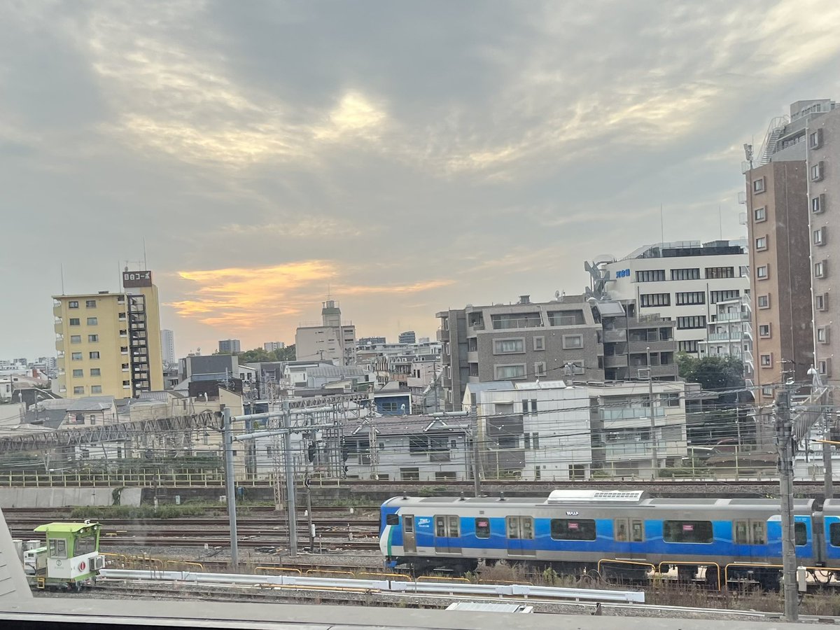 tetudou278's tweet photo. 新しいりんかい線の車両を見た
営業運転を開始してから3日目に見ることができてびっくりした https://t.co/scEjx3NfFG
