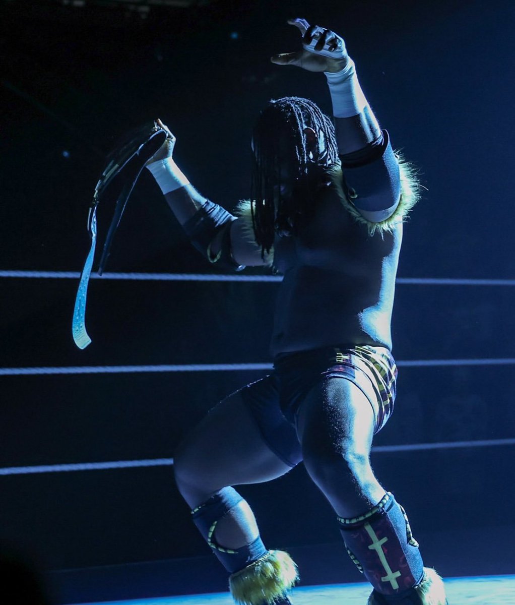 Roman Reigns SZN 💥 tweet media