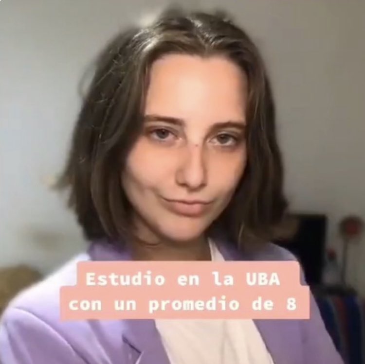 por dios el lore de esto es fantástico como que la ex de la banana ...