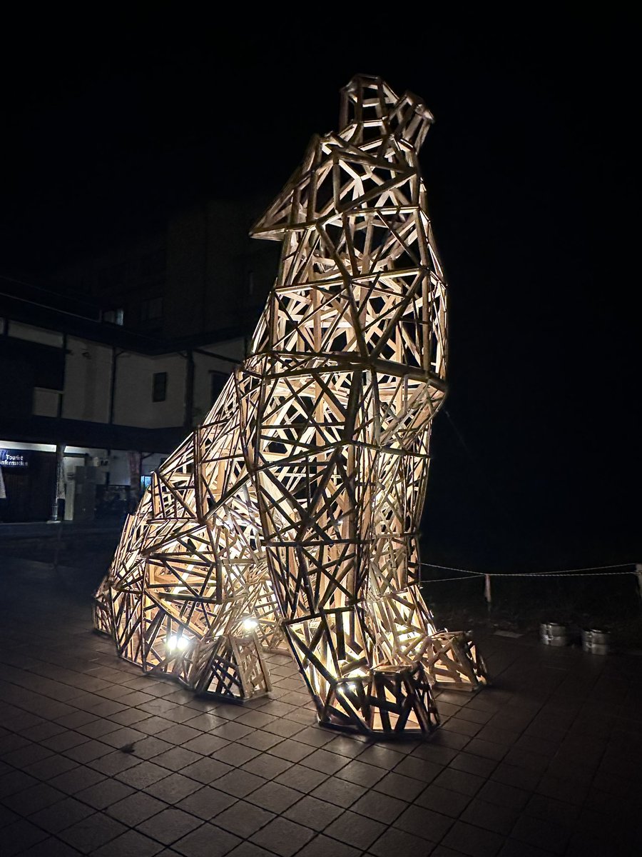 microtokage's tweet photo. 旅館大橋は最高でした。
三朝温泉、みたき園、智頭町、大江の郷…。
ホットエアーはTシャツやレトルトお土産まで出すほど繁盛していた。
松乃家のとち餅は美味すぎて、夫が最終日早朝に市内からもう一度買いに行ったほど。
白うさぎフィナンシェは、なんで今まで教えてくれなかったんだと怒られた。 https://t.co/R4OB0nc2Uc