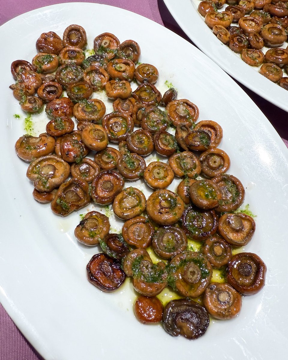 vilaviniteca tweet media