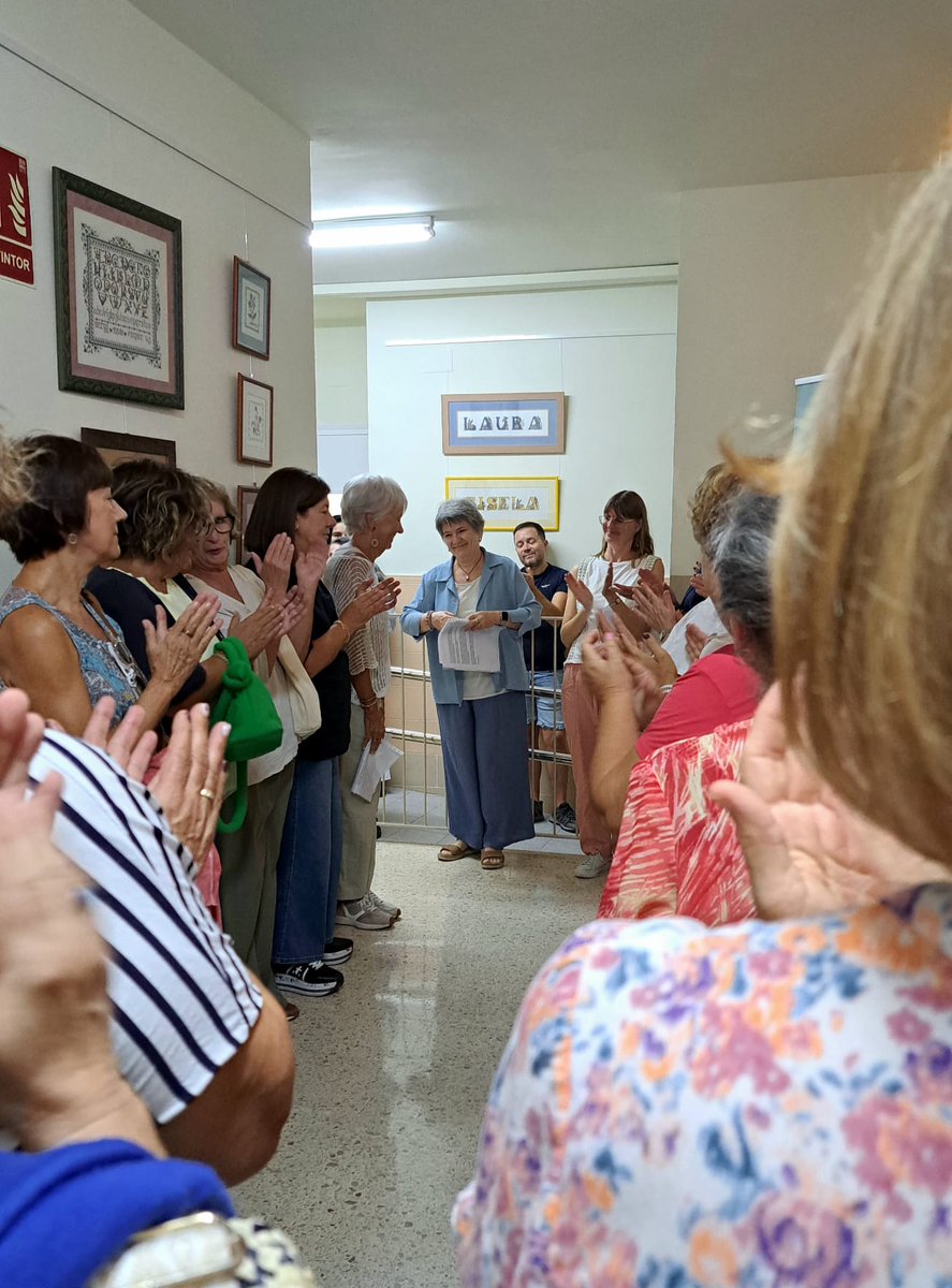 L’acte d’inici de curs al CFA Reus ha estat marcat per la inauguració de l’exposició de l’artista Empar Verge. Amb aquesta mostra, el centre dona el tret de sortida a un nou any ple d’aprenentatge i creixement personal.
