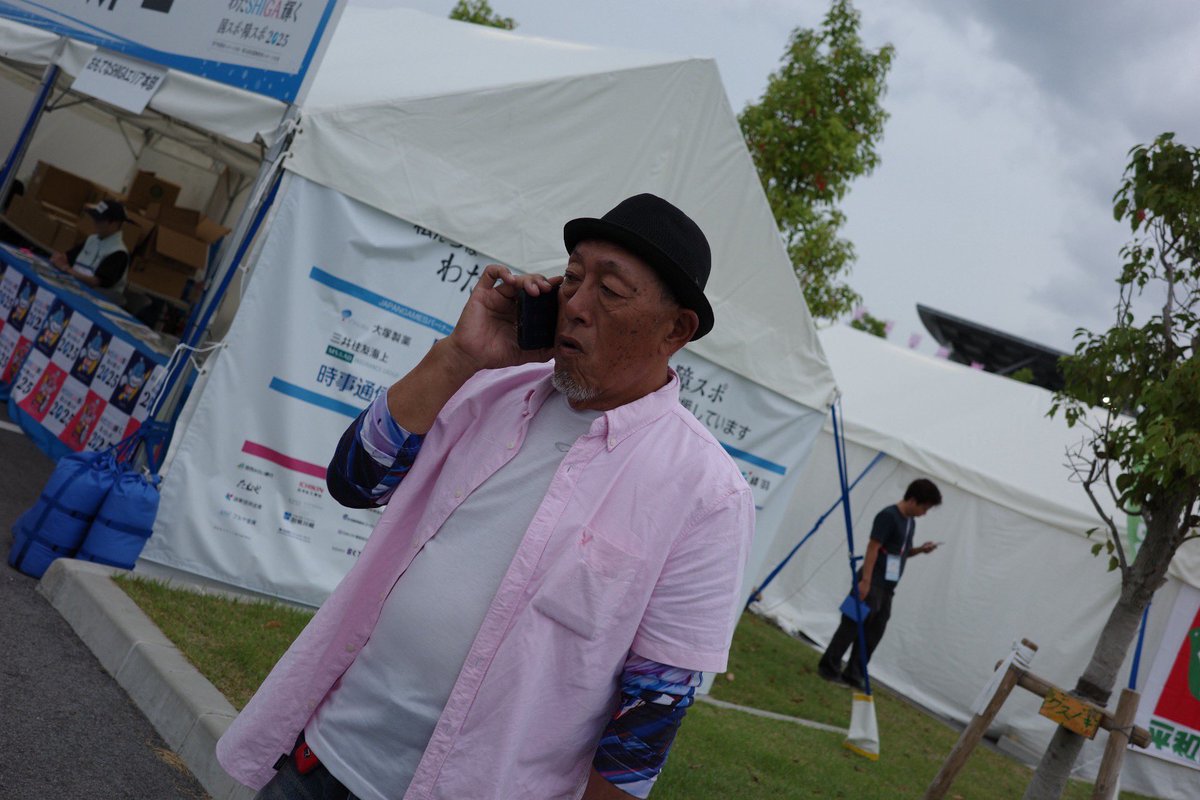 tuetaki's tweet photo. 滋賀国体3000mSC

数年ぶりに3000mSC走るのに
6日前に左ふくらはぎ肉離れして、
「今後どうなっても良いからゴールまで走らせてくれや！」って自分の中で縛りっぽいことしちゃったんだけど大丈夫かな？
今更ながら恐怖。

#制約と契約
#縛り
#わたSHIGA輝く国スポ
#楠おめでとう
#母妻父
#楽しめました https://t.co/9LISQ1Nzc5