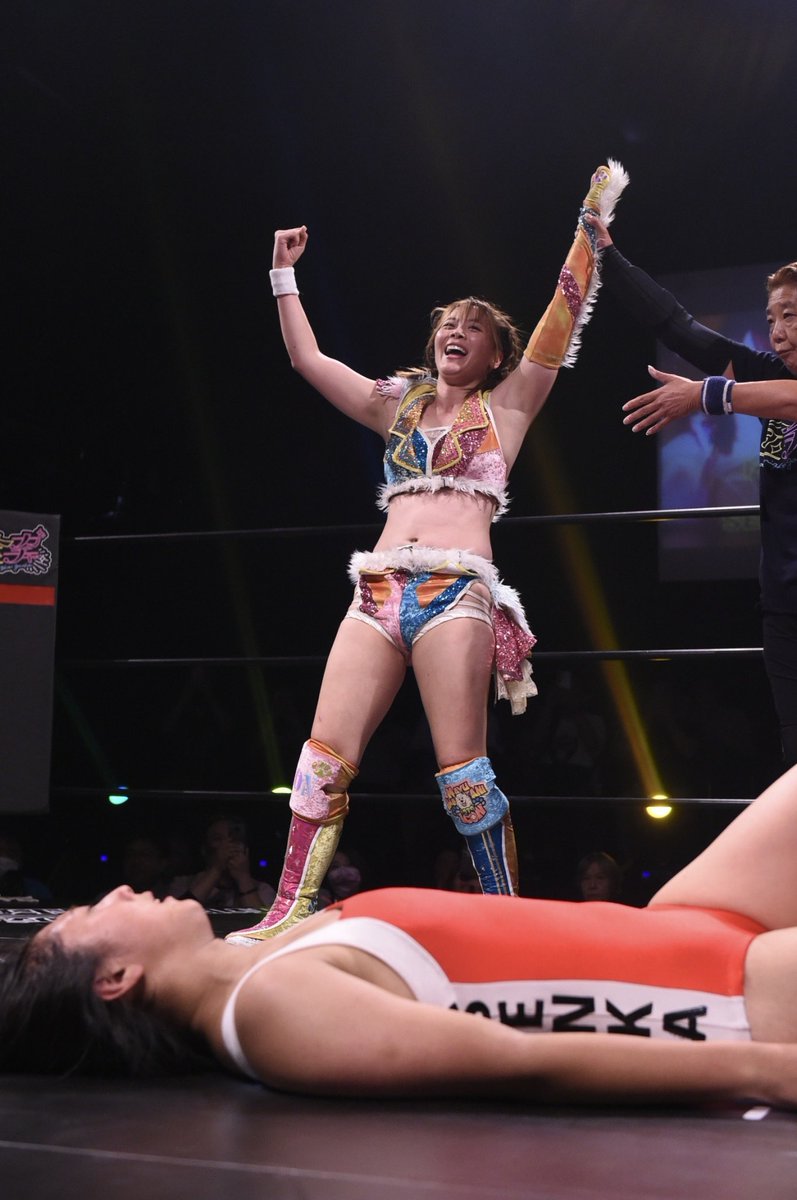 長与千種プロデュースの「金ガチャ」に岩谷麻優が出場しました。この新