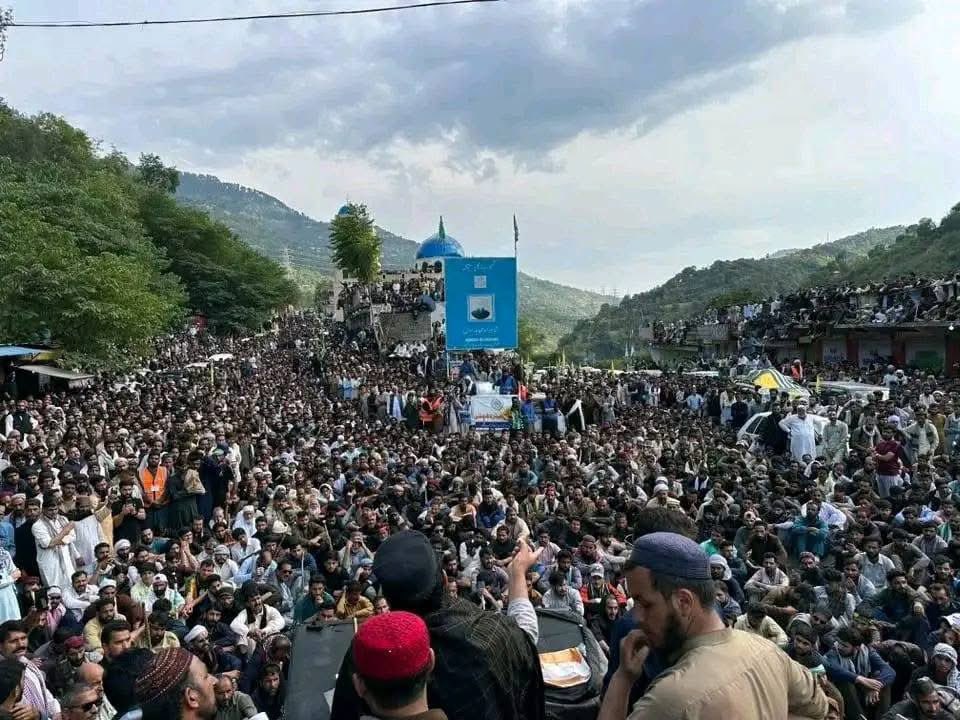 Sardar____'s tweet photo. !!!!!کوہالہ کے مناظر
#RightsMovementAJK
#NoToStateTerrorism https://t.co/YzFTHJLM5g