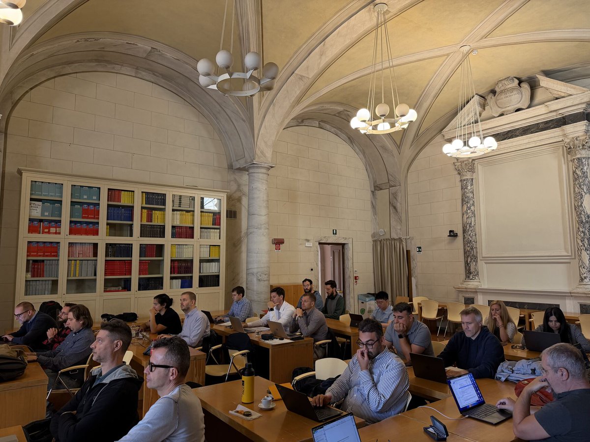 Electric Vehicles tweet media