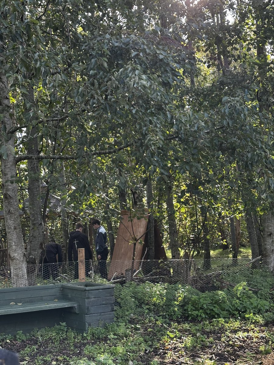 Climbing wall project at The Field #teamalness @alnessacademy <a href="/AlnessDyw/">Alness Academy DYW</a> <a href="/AlnessArt/">Alness Academy Art Department</a> <a href="/AlnessScience/">ScienceAlness</a> <a href="/AlnessAcademy/">Alness Academy</a>PE <a href="/AlnessLanguages/">Alness Academy Languages Department</a>  <a href="/AlnessSupport/">Alness Academy student support</a> 
<a href="/MurphyGroup1951/">Murphy</a>
<a href="/hubNorthScot/">hub North Scotland</a> <a href="/kierconstruct/">Kier Construction</a> @patmunro1945 <a href="/morrisonbuilds/">Morrison Construction</a> <a href="/EcosystemsT/">Ecosystems Tech</a> <a href="/TheEDTUK/">EDT</a>