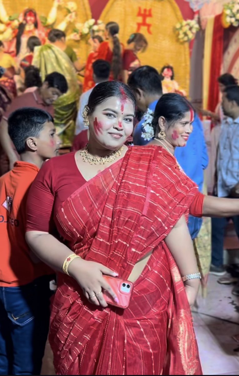 Deshifanst's tweet image. তন্বী খানকি মাগিটা এইবার পূজোতে বেধরম চোদা খেয়েছে। হিন্দুদের পুজায় এইসব বেশ্যা মাগিদের জোয়ান থেকে বুড়া সবাই ঠাপায়।আর এই চুতমারানি হলো একটা পাক্কা ঠাপখোর। চুতমারানির গাভির মত পেট, দুধ আর দুধ। ফালা ফালা করে ফেলসে চুদে ওরে।