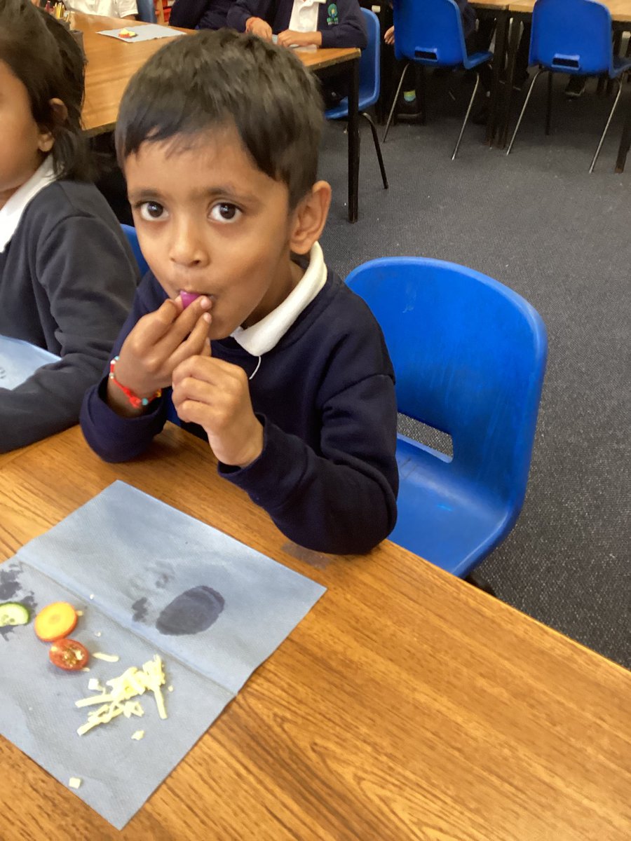 Year 1 had a fabulous time tasting lots of different vegetables to decide which ones they want in our vegetable sub next week! 🥕 🍅 🧅 🥒  <a href="/AbbeyMead_TMET/">Abbey Mead Primary Academy</a> #abbeyDT