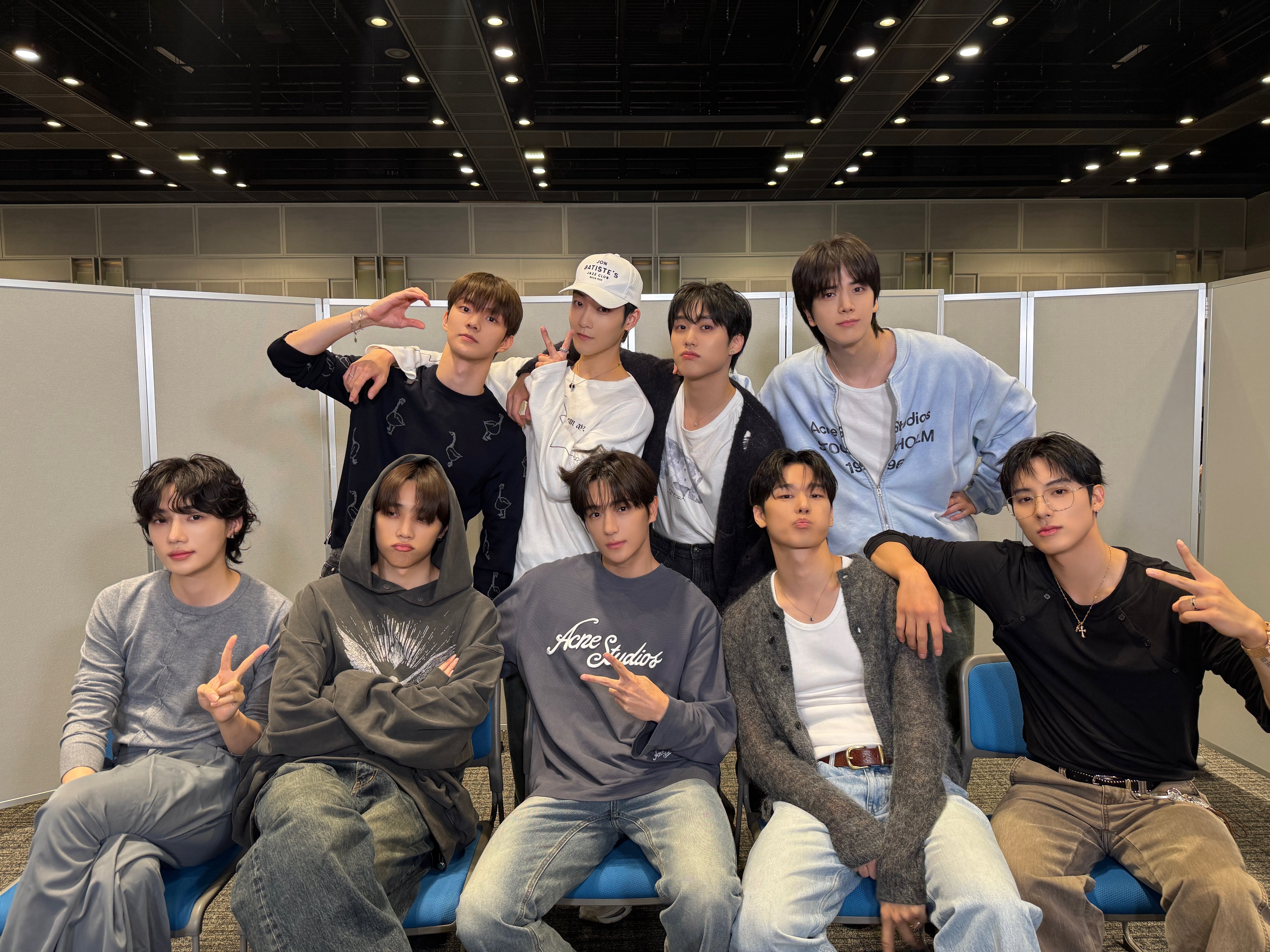 THE BOYZ アクリルフレーム フォト THE BOYZ アクリルフレーム フォト PHOTOISM X THE BOYZ ARTIST