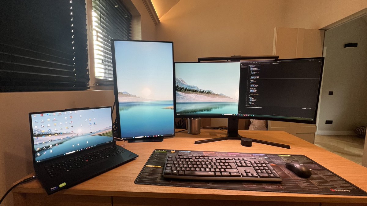 mcorvuss's tweet image. Best investment into home setup.

Share yours!