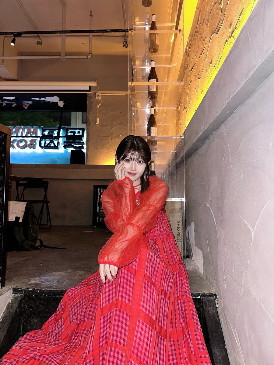 元AKB48の村山彩希のチェキです。 村山彩希チェキ