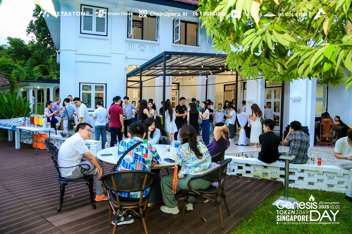 HashEpoch_Media's tweet image. What an incredible start to #Token2049 week in Singapore 🇸🇬

From ⚡ Cyber Night to 🔥 Genesis Day, HashEpoch joined builders, VCs, and top founders to share ideas, connect, and celebrate the future of Web3.

Our mission remains clear:
Fairness &amp;amp; transparency on-chain
Protecting…