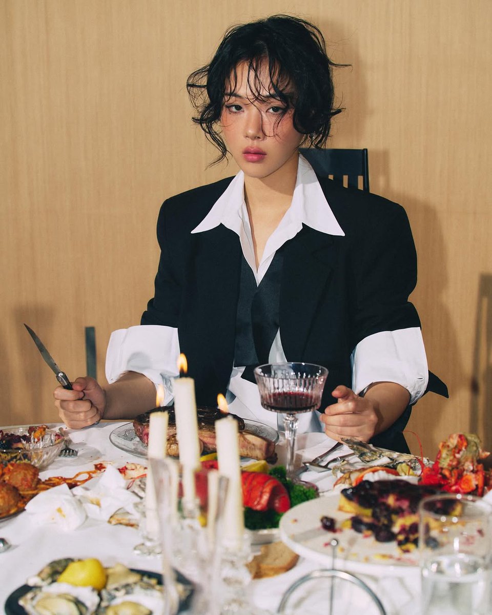 에바 (EVA) — Image Teaser # 2

에바 (EVA)【Apocalypse】

10.17.2025
#EVA #에바 #Apocalypse #EVA_Apocalypse #fragmentsofthelastwinter #NewDawnRising 
<a href="/NDR_GLOBAL/">NEW DAWN RISING</a>