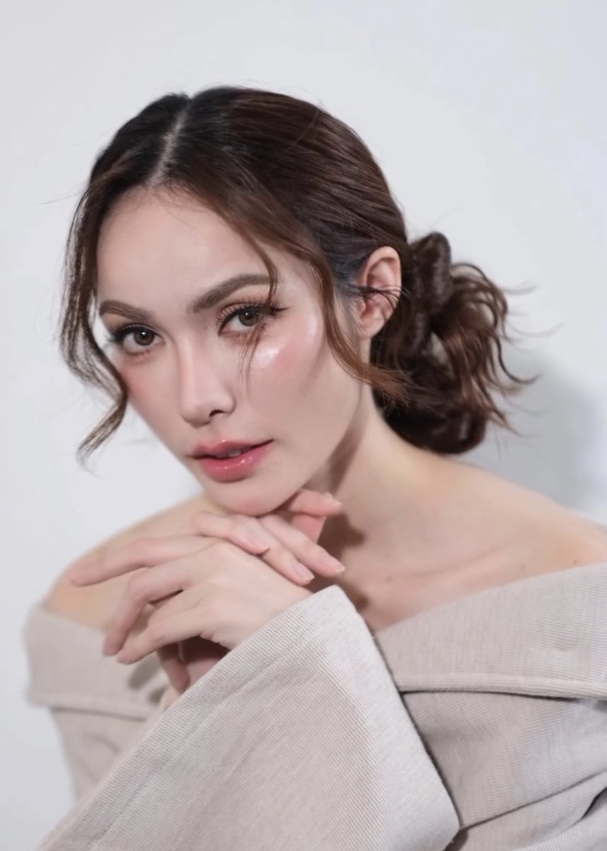 KamolpanJantan1's tweet image. ยิ่งโตยิ่งสวย
#FuncinatingXCharlotte  
@itscharlotty
