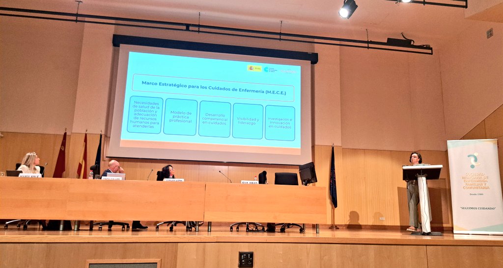 <a href="/coemur/">Enfermeras Región de Murcia</a> <a href="/faecap/">FAECAP +S</a> <a href="/umuenfermeria/">Facultad de Enfermería. Universidad de Murcia</a> <a href="/Area9VegaAlta/">Área IX Vega Alta</a> <a href="/Murciasalud/">Murciasalud</a> <a href="/sanidadgob/">Ministerio de Sanidad</a> <a href="/CGEnfermeria/">Consejo General de Enfermería</a> <a href="/UMU/">Universidad Murcia</a> <a href="/EstherNietoG/">Esther Nieto Garcia</a> <a href="/semap_/">SEMAP</a> <a href="/CentroSocialUMU/">Centro Social UMU</a> Dra. Eva Abad <a href="/eabadcorpa/">Eva Abad Corpa</a> <a href="/Investenisciii/">Investén-isciii</a> <a href="/IMIB_RMurcia/">Instituto Murciano de Investigación Biosanitaria</a> <a href="/umuenfermeria/">Facultad de Enfermería. Universidad de Murcia</a>
explica el Marco Estratégico de Cuidados de Enfermería (MECE), sus líneas de acción, la importancia de la estructura <a href="/sanidadgob/">Ministerio de Sanidad</a> 
para su desarrollo y de labor investigadora para avanzar
#SEAPREMUR25
<a href="/faecap/">FAECAP +S</a>