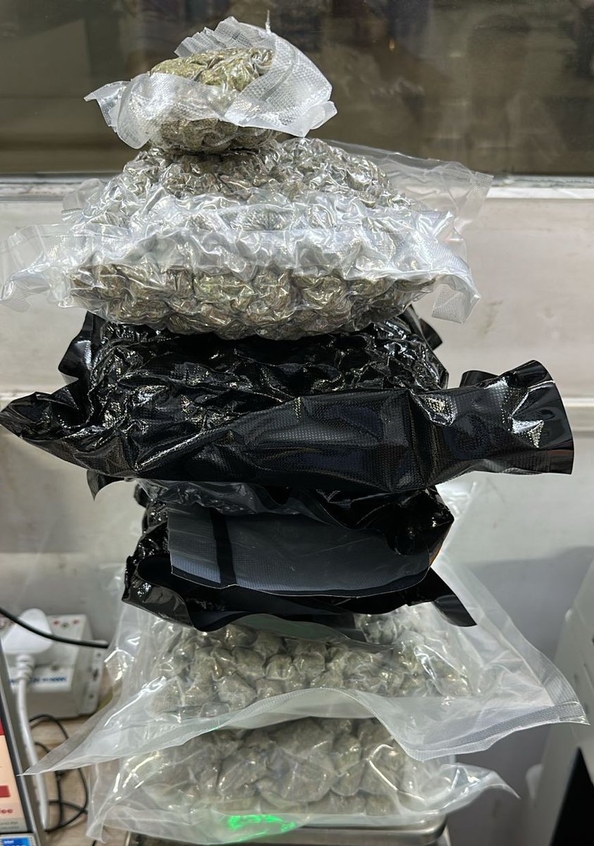 Customs, IGI Airport Date: 28.09.2025
Operation: AIU, IGI Airport, New Delhi
Seizure: 6554 grams Ganza/Marijuana (net weight)

The customs officers of IGI Airport, New Delhi, have booked a case of smuggling of green colour NDPS substance suspected ganja/marijuana concealed in