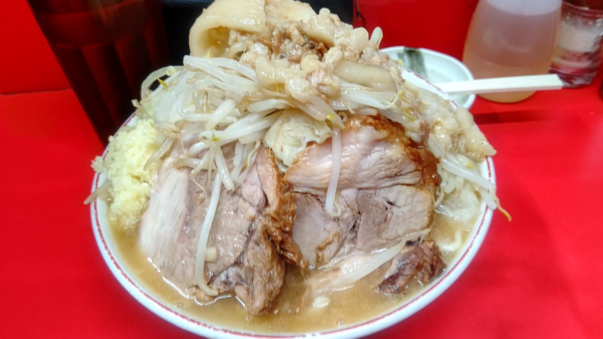 ryo4545454's tweet photo. 京都二郎

ラーメン NYA 生姜

雨降って並び少ない時間狙って訪問!!中待ち5人くらい🙌

涼しくなってラーメンの旨さが加速中🏃🍜
標高高め密度ミチミチのラーメン最高♡
今日も旨すぎて大満足！

ごちそうさまでした！ https://t.co/5a24MO8Mlm