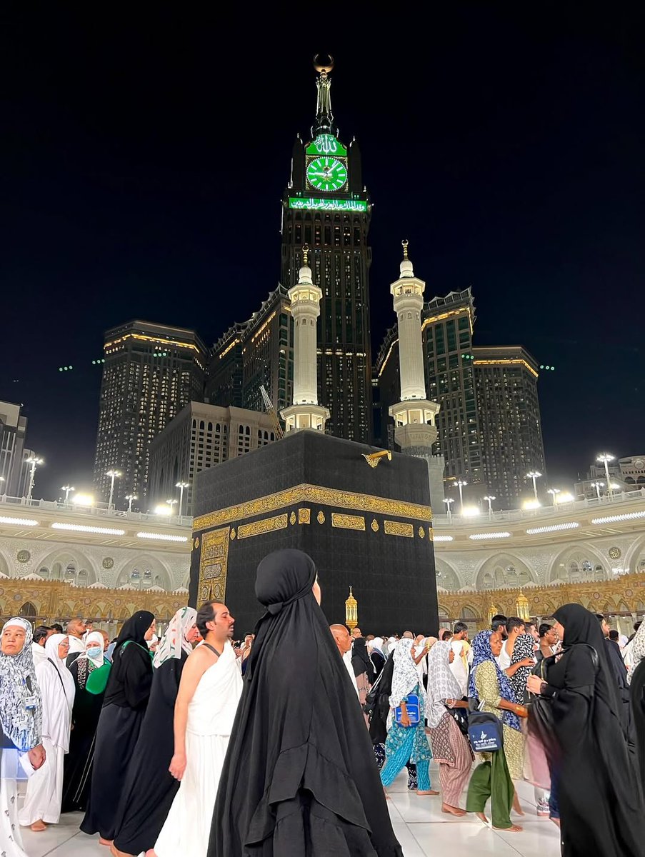 Alhamdhulillaah's tweet photo. رب إني لما أنزلت إلي من خير فقير

[Rabbi innī limā anzalta ilayya min khayrin faqīr]

My Lord! I am indeed needy of whatever good You may send to me https://t.co/FNBJHYTvaO
