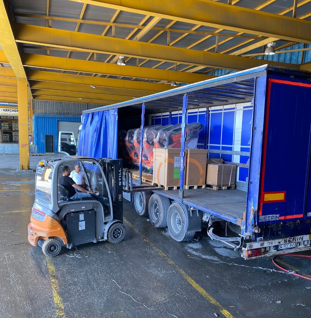 fokusturk's tweet image. #kukaRobot full sigortalı yüklemeleri ile hedef noktaya teslimatları sorunsuz tamamlanmıştır

#transport #nakliye #otosan #aselsan #roketsan #relonak #fokusturk #nexttime #SonDakika