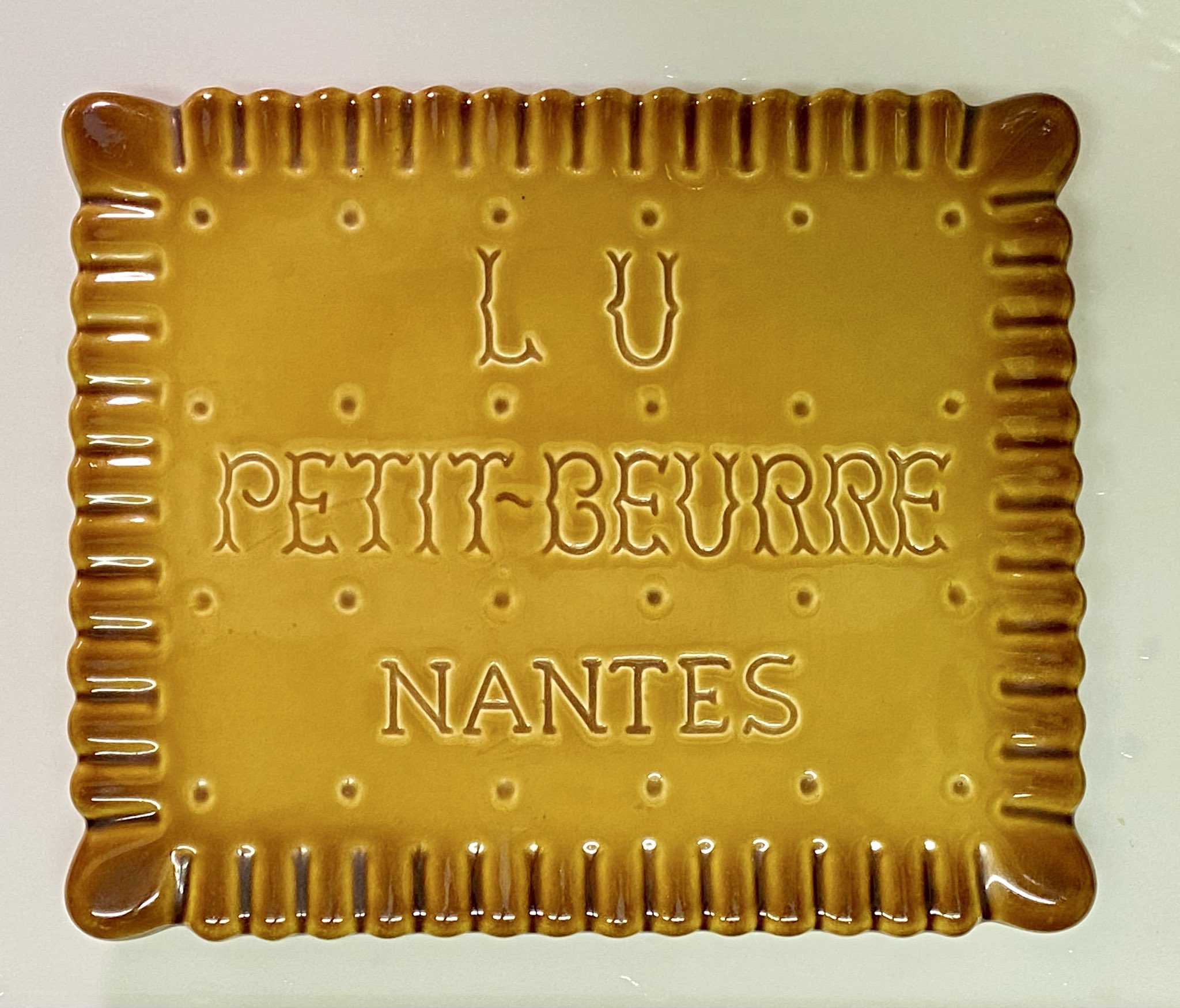 ぽきぽき⭐︎様用　 フランス製　陶器製鍋敷き LU PETIT-BEURRE ぽきぽき⭐︎様用 フランス製 陶器製鍋敷き LU PETIT-BEURRE