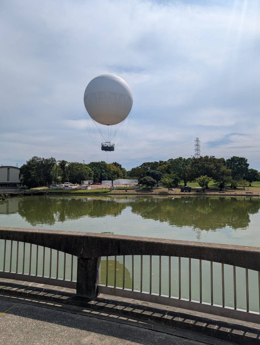 堺で気球に乗って大空を体験、がスタートしました。6年前、世界遺産登録が決まった時、永藤市長と相談してやろうと。永藤市長の熱量で実現した。航空写真でしか見たことがない「仁徳天皇陵古墳の前方後円墳の形」も自分の目で見ることができる。大阪の景色を一望。大屋根リングも。大阪の新スポット。