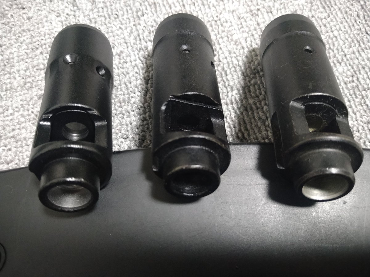 Kubonovich1's tweet photo. AK-74マズル比較

左:DNA製レプリカ
中:ソ連製
右:ブルガリア製 https://t.co/fz1mu5jJuJ