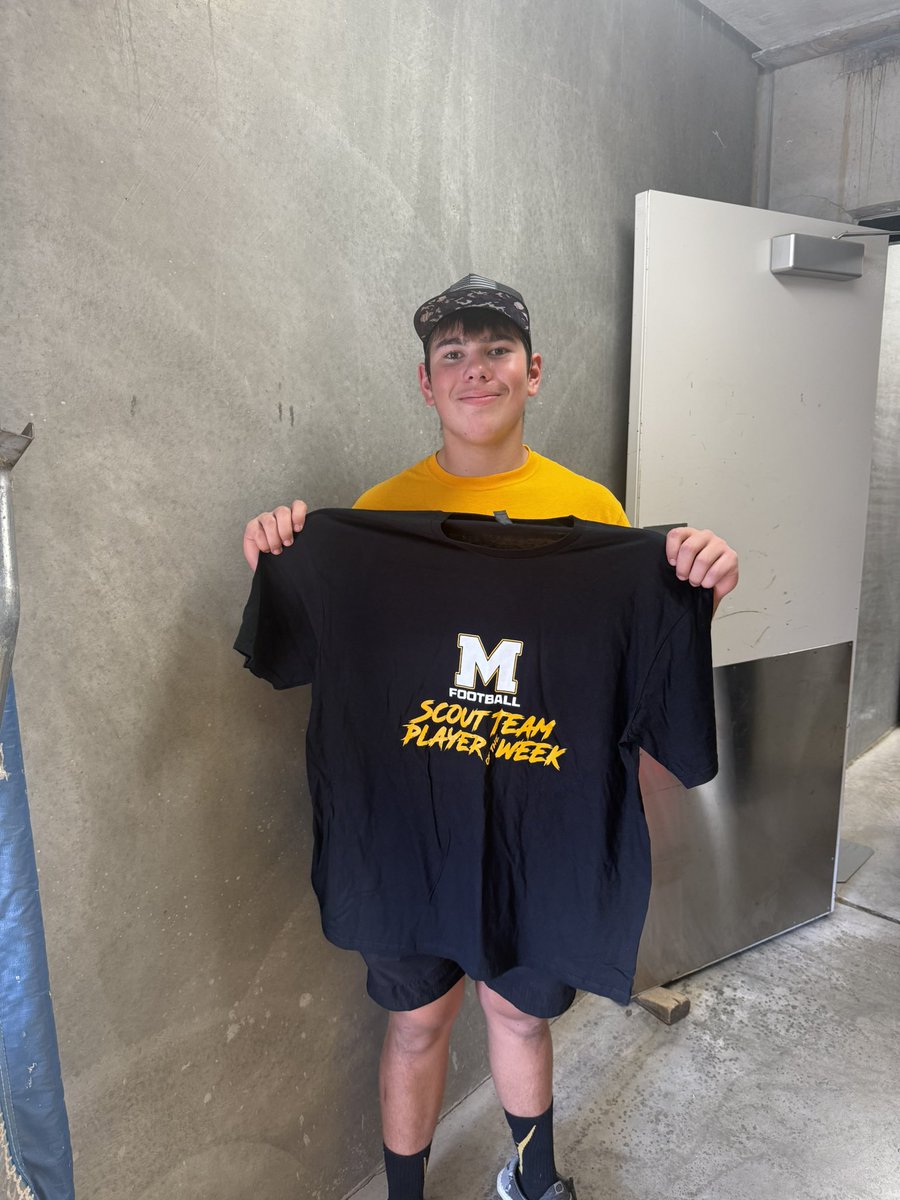 We awarded our Scout Team Player of the Week for Aberdeen Central to Garrett Dumas after varsity practice on Thursday. 

Many thanks to Dakota Sunset Shell for sponsoring this award with a t-shirt &amp; a $10 gift certificate!!

#KernelPride