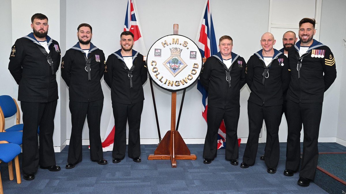 Congratulations to PO(AWW) 2403 on the successful completion of their course.

Your determination has been outstanding, and we wish you every success as you continue your Royal Navy journeys.

#RoyalNavyCareers #AWWsome 
#RNExcellence