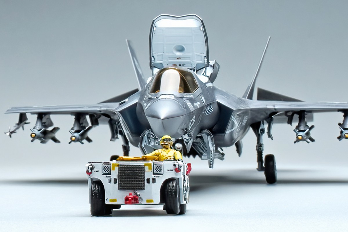 glassgirlmaker's tweet image. Tamiya F35B 1/72  
B型が作成に一番手間がかかる。実機の価格もB&amp;gt;C&amp;gt;A。
#F35 #aviationlovers #scalemodel