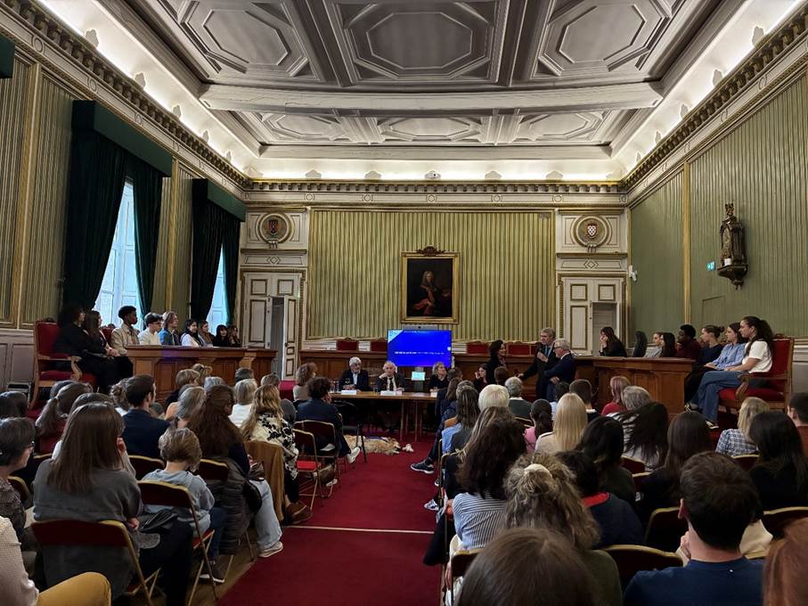 Un vif succès pour l’édition 2025 de la nuit du droit

▶️ cours-appel.justice.fr/limoges/un-vif…