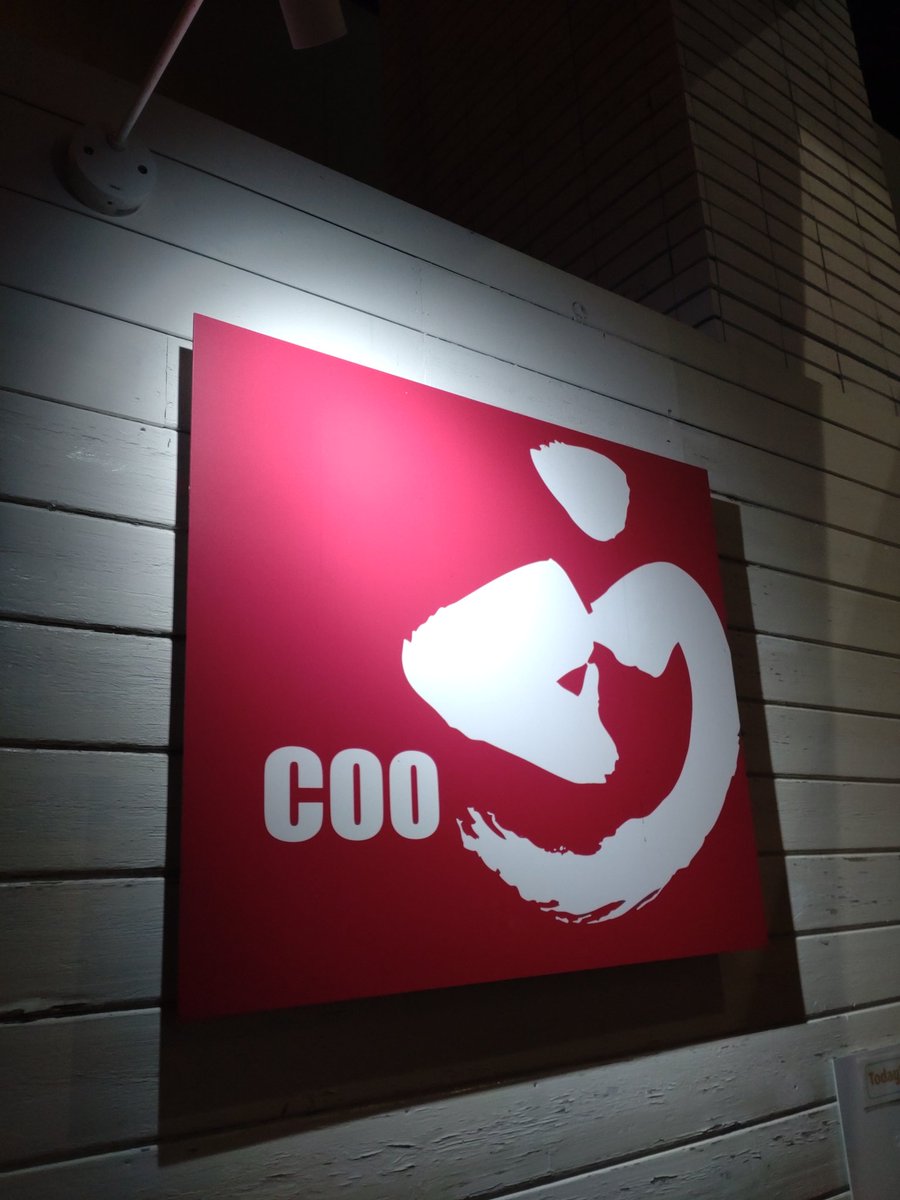 Fanks74's tweet image. 神番ゲットで最前、超至近距離で木根さん拝見出来ました😇
激戦の中、チケット取れた事に感謝です🥺木根さん楽しいライブありがとうございました😊

そして！なんと演奏中にウツさんからの生電話😳💕ｷｬｰ（もちろん仕込み笑）🤣
#木根尚登
#宇都宮隆