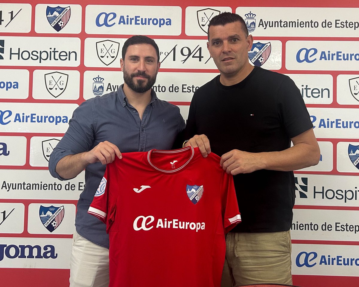 🎙️ <a href="/mdehita/">Miguel de Hita</a> y <a href="/XaviMolist/">Xavi Molist</a> han realizado este mediodía la rueda de prensa de presentación del nuevo entrenador del <a href="/CDEstepona/">C.D. Estepona</a>

También se ha repasado la semana de entrenamientos y la previa del #EsteponaJaén 

🔗: youtu.be/g6CcdcTYR5g?si…

#SeguimosSoñando