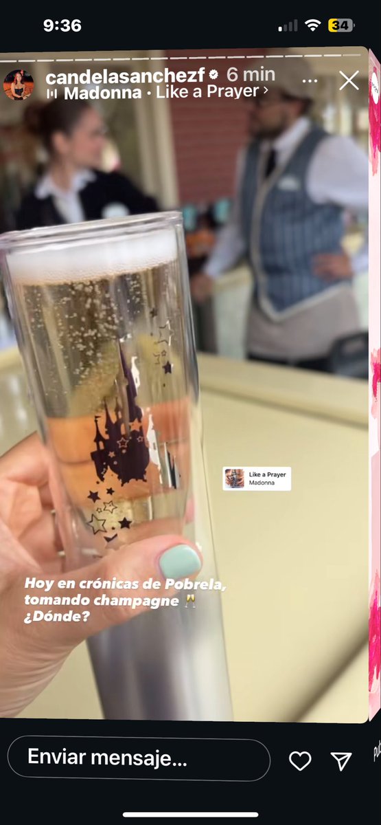 Silvio con moñito 🎀 tweet media